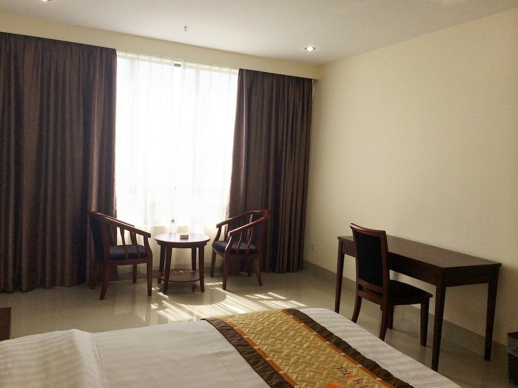 Sea Front Hotel Da Nang Exterior photo