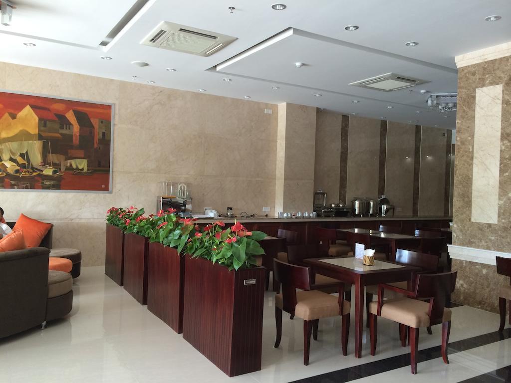 Sea Front Hotel Da Nang Exterior photo