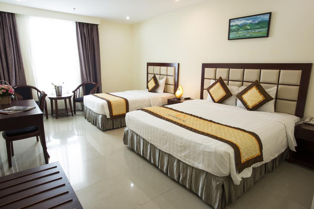 Sea Front Hotel Da Nang Exterior photo