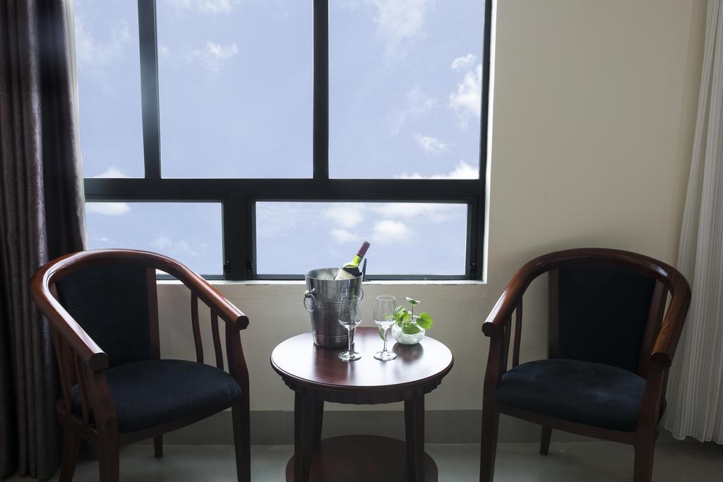 Sea Front Hotel Da Nang Room photo