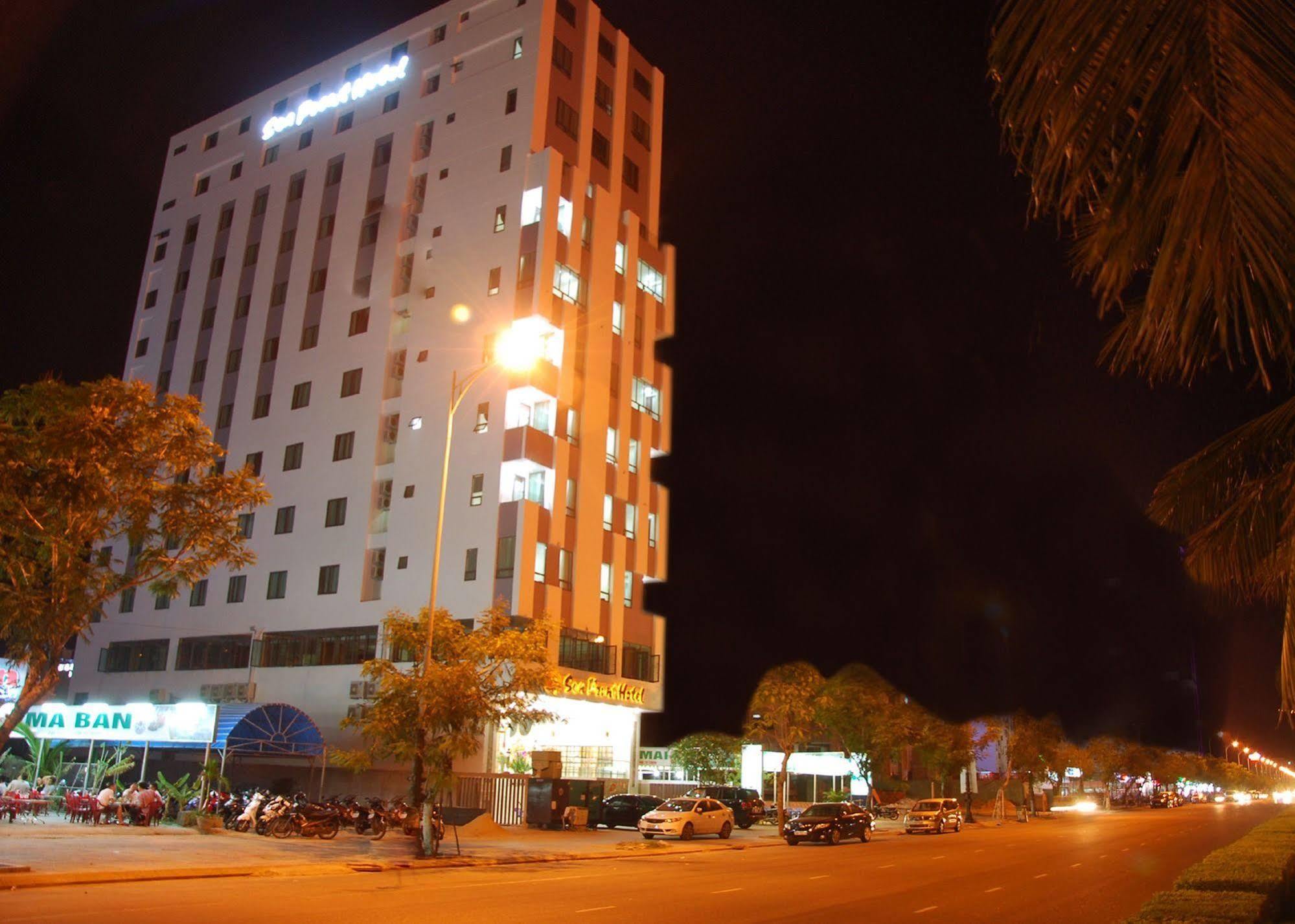 Sea Front Hotel Da Nang Exterior photo