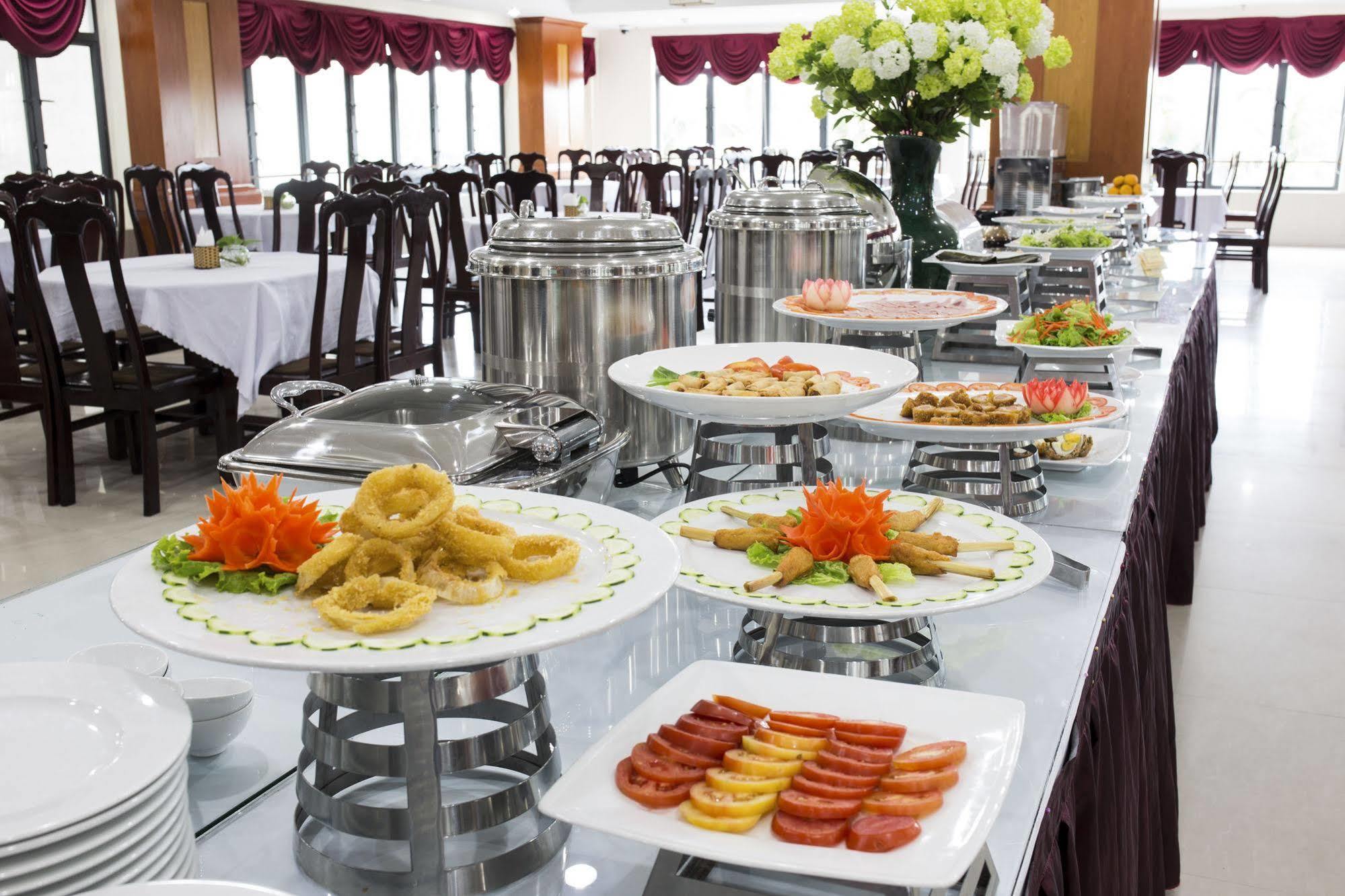 Sea Front Hotel Da Nang Exterior photo