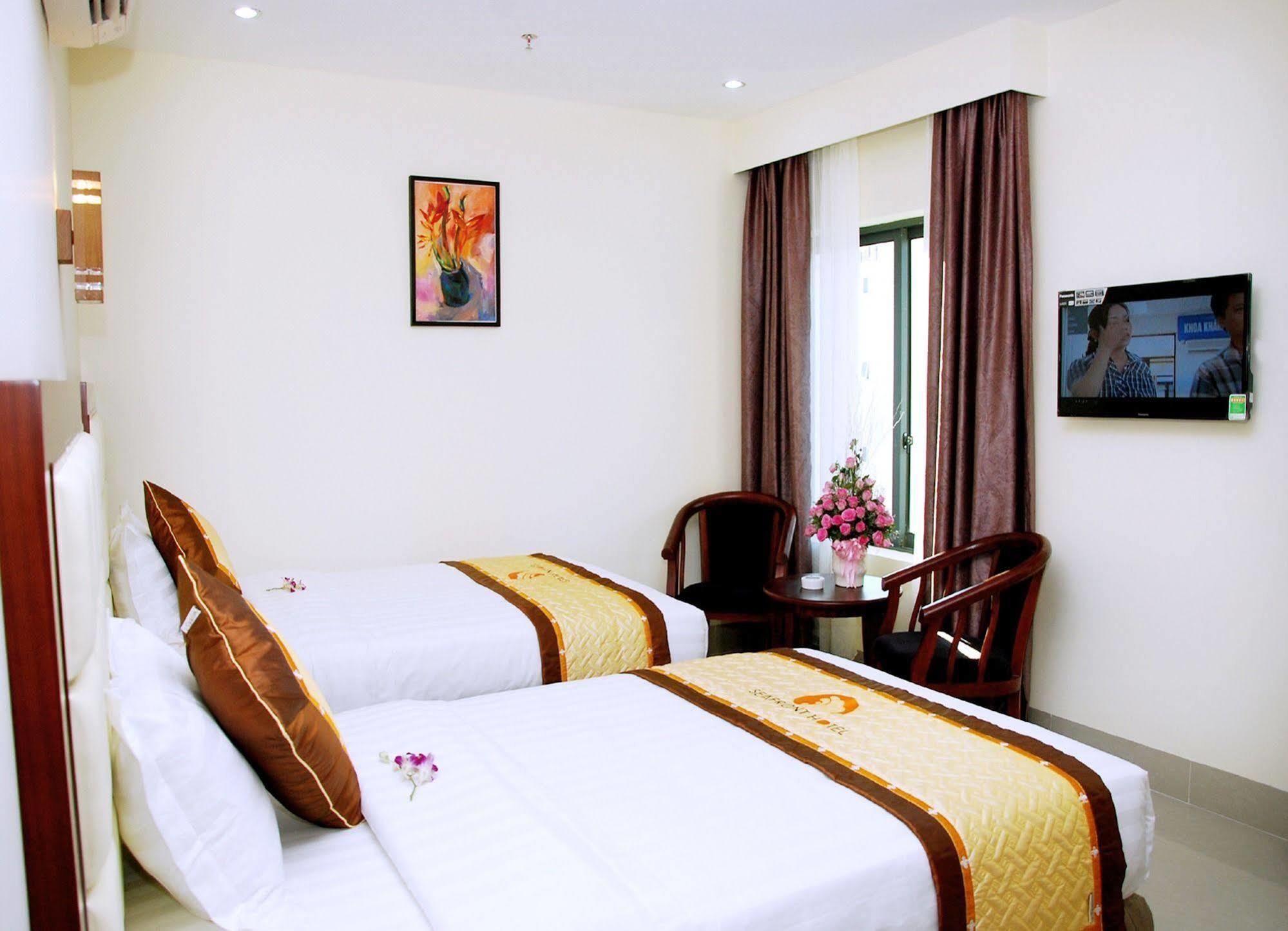 Sea Front Hotel Da Nang Exterior photo